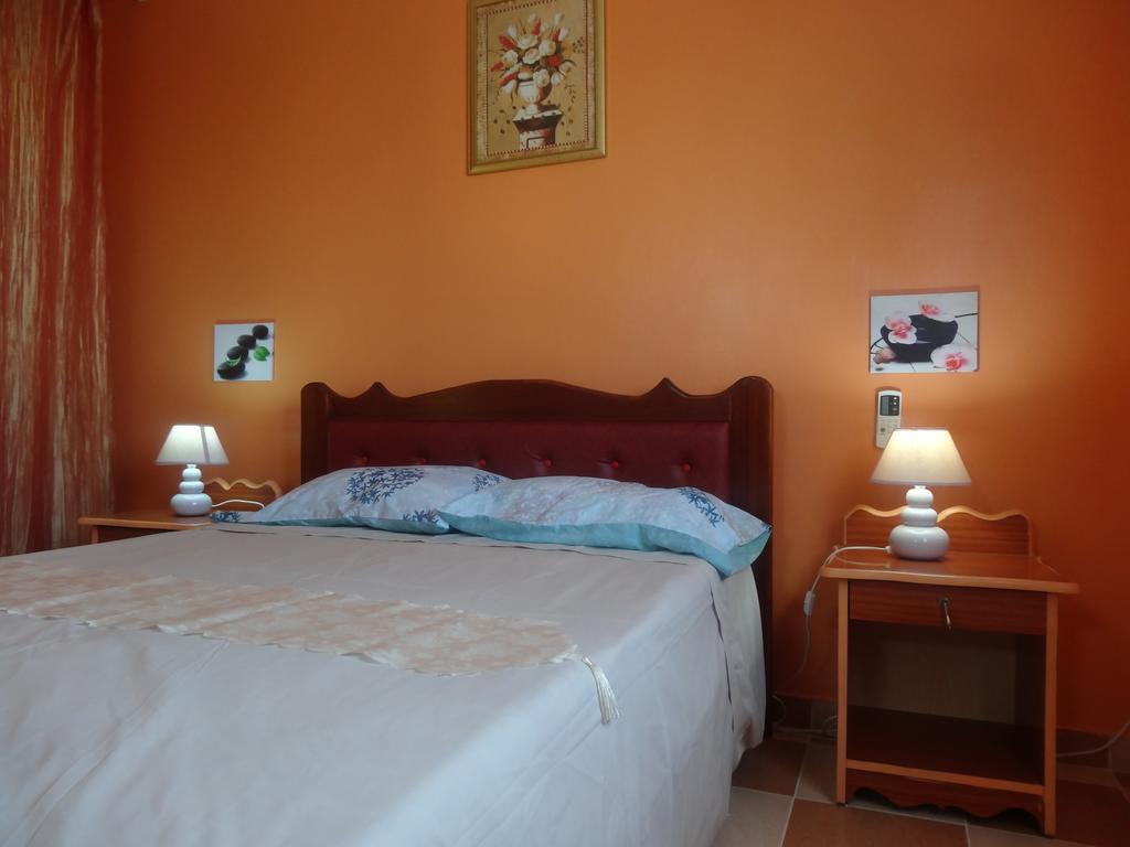 Villa Bungaroo Pereybere Beach Bagian luar foto